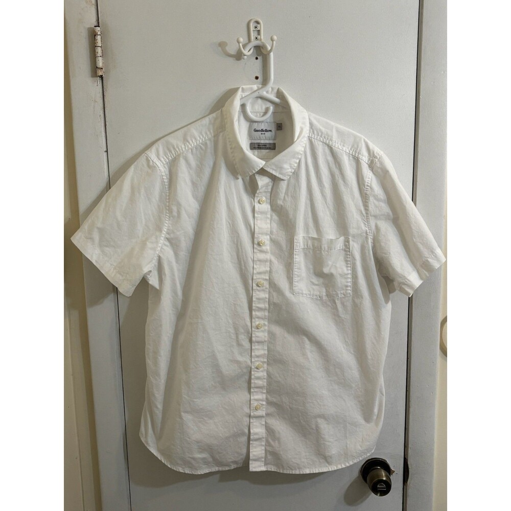 Men's Goodfellow & Co Slim Short Sleeve Button Down Shirt XL White
